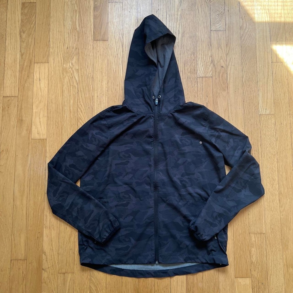 Vuori Black camouflage windbreaker jacket